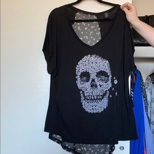 Torrid skull and flower top